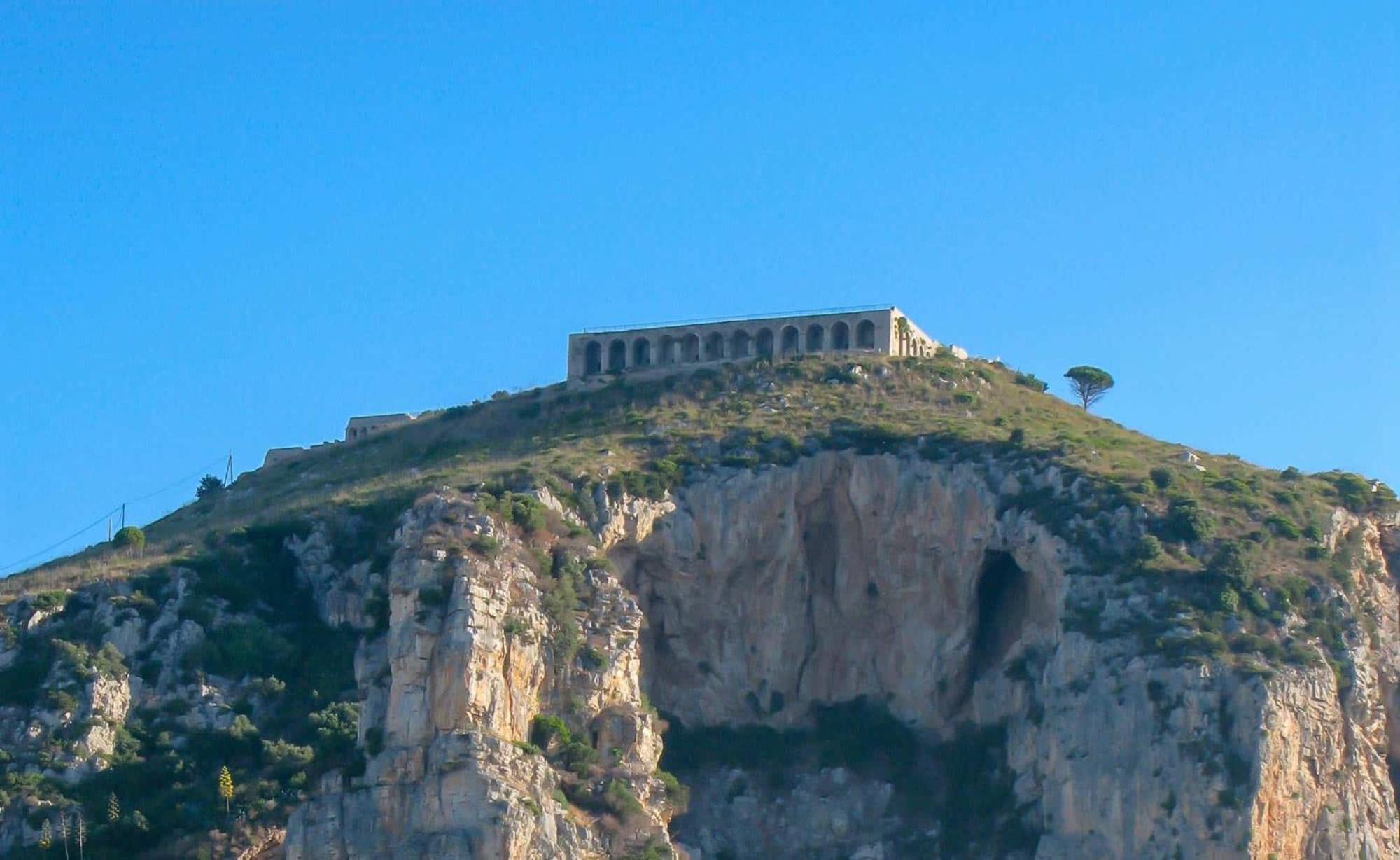 Casa Vitelli - Centro Storico A Due Passi Da Tutto Apartment Terracina Bagian luar foto