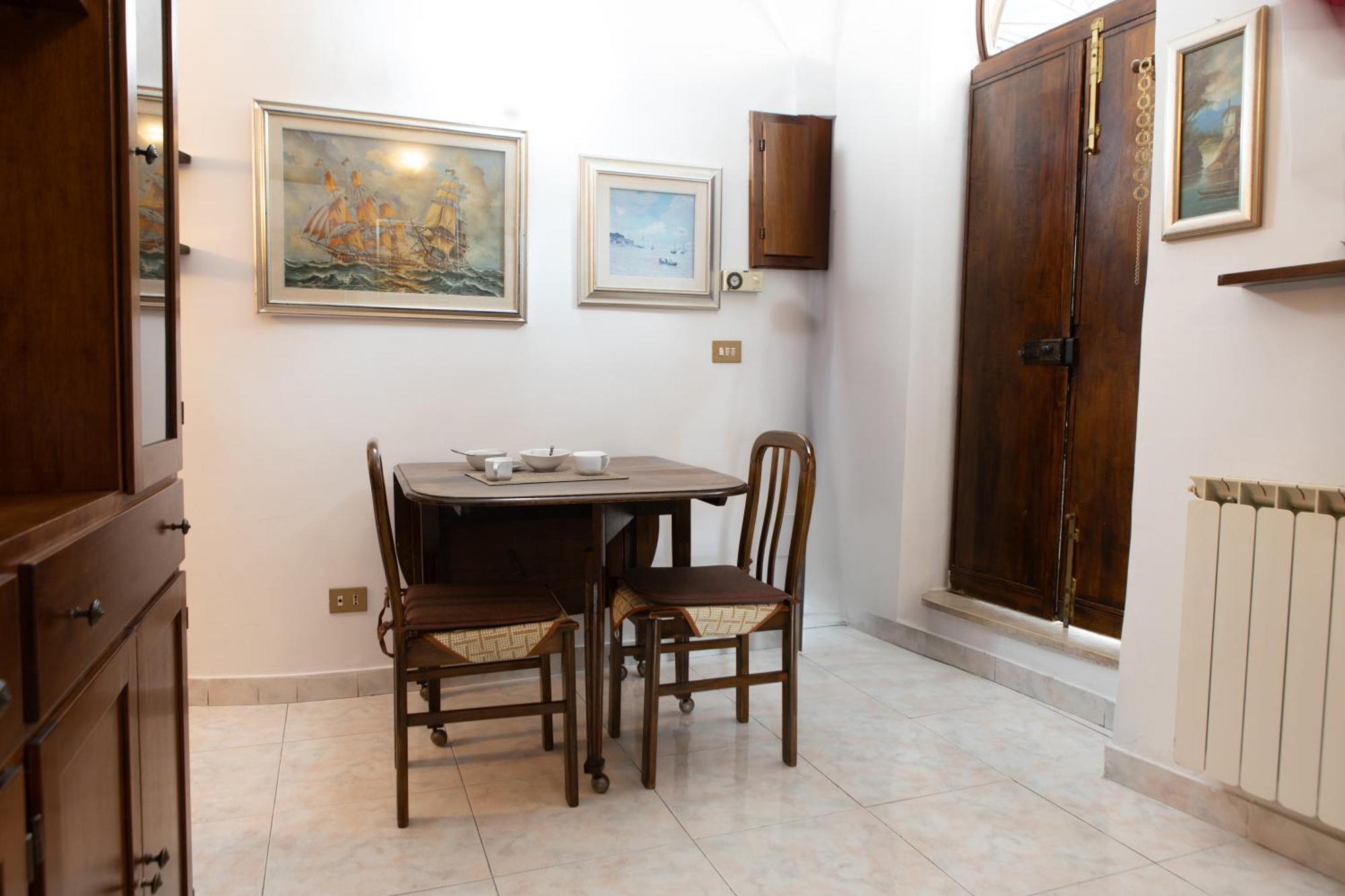 Casa Vitelli - Centro Storico A Due Passi Da Tutto Apartment Terracina Bagian luar foto
